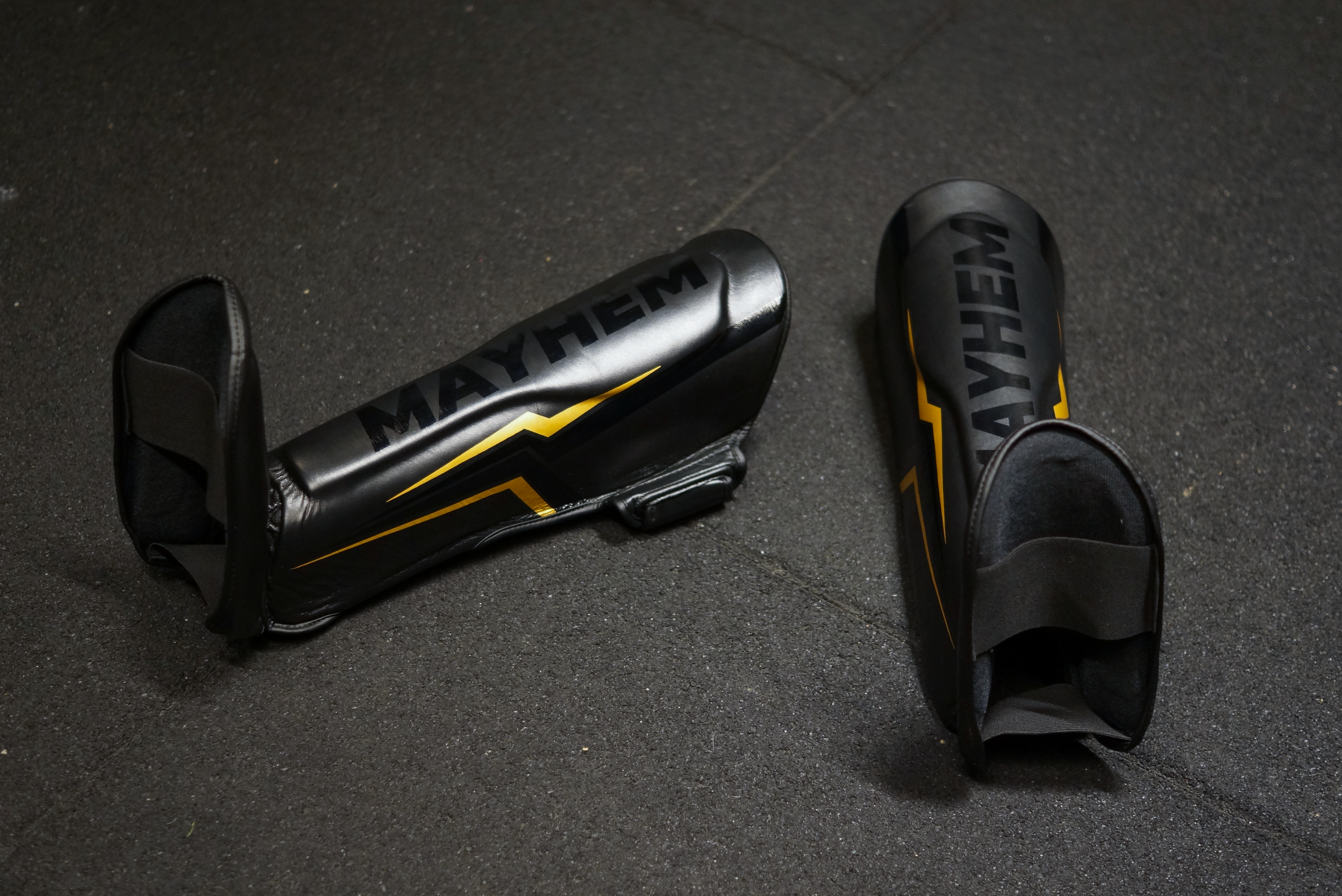 Protèges Tibias : Mayhem Lightning ⚡